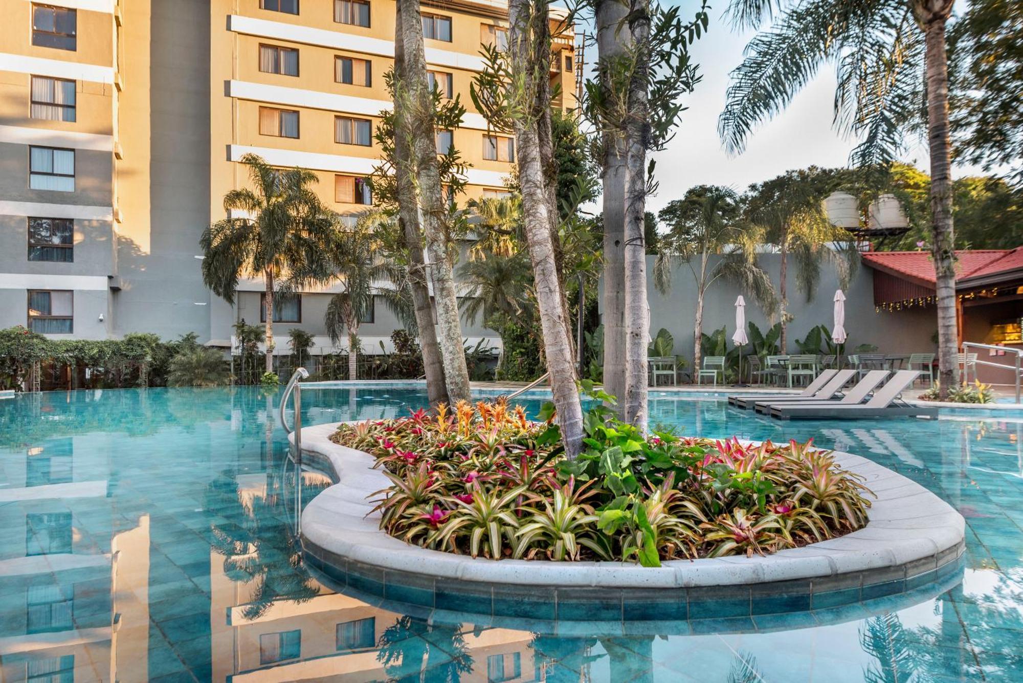 Hotel Saint George Puerto Iguazú Kültér fotó